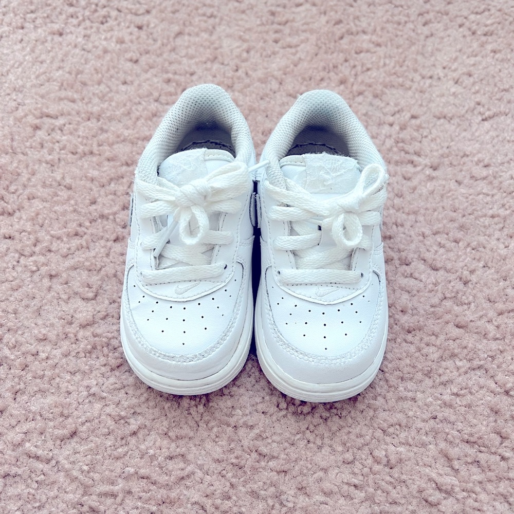 Nike Air forces 1 size 6c